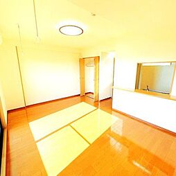 新田東レジデンス 702 7階1LDKのリビング/ダイニング