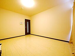 レオネクストルリーヴォ 202 2階1Kのリビング/ダイニング