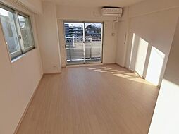 クオーレ薬師堂 303 3階ワンルームのリビング/ダイニング