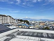 【眺望】天気の良い日には富士山を望める立地です。