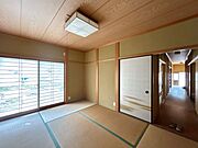 【1F和室4】約6帖。客間にも適した使い勝手の良い一室です。