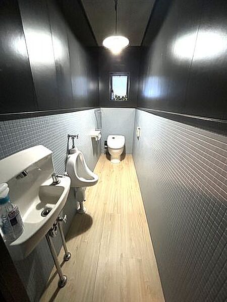 トイレを拡大表示