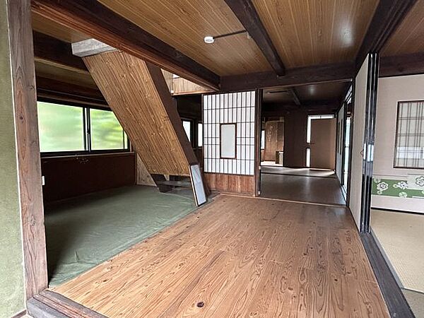 室内