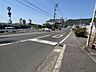 その他：【前面道路】東側公道の幅員は、約8ｍ。