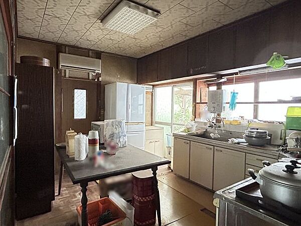 キッチンを拡大表示