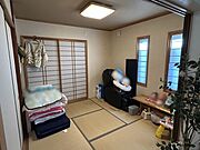 【1F和室】約4.5帖。リビングと繋がっているので、家族団らんの場所としても。