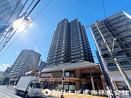 所沢駅 828m