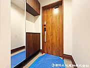 お家に出会う人々を出迎える玄関だからこそ、広々清潔感あふれる空間にしたいもの。