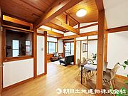 【リビング】光と風があふれる開放的なリビングダイニング