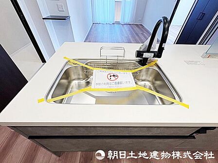 【キッチン】お手入れがしやすく、いつでも清潔感を保てるシンクです