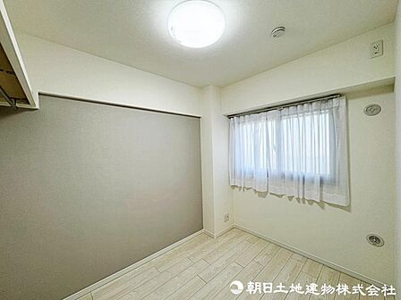 お掃除のしやすいフローリングが嬉しい