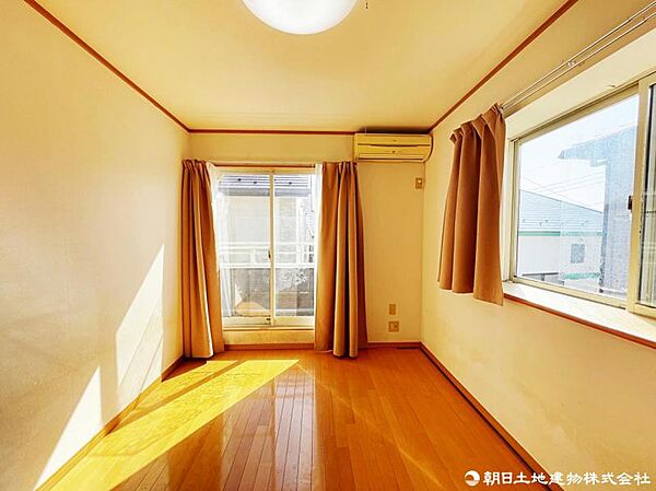 洋室を拡大表示