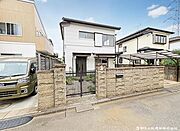 上品なデザインと落ち着いた雰囲気が魅力。街並みに溶け込む美しい外観です。