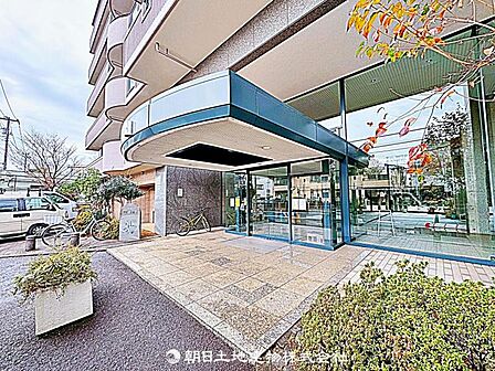 お客様を迎えるエントランス。