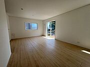 シンプルなデザインで、どんな家具もなじみます。