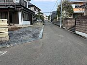 接道：私道　東側