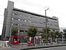 周辺：神奈川郵便局 徒歩1分。郵便局が近いと、荷物の発送・受け取りや各種手続きがすぐにできてとても便利。急ぎの用事や書類の手配もスムーズに行え、暮らしの安心感が高まります。 10m