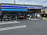 周辺：ローソン・スリーエフ保土ヶ谷仏向町店まで徒歩1分（80m）の近さ。目の前感覚で頼れる抜群の利便性が、アクティブに動き回る子育て世代の急なお買い物や多忙な毎日をスマートに、強力にバックアップ。