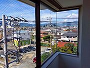 角部屋の為、広い開口部で日当たり良好。富士山も見えます。