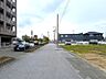 外観：周辺環境（分譲地 北側道路）