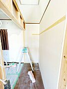 【リフォーム中】5.5帖洋室収納です。トイレスペースにリフォームを行います。