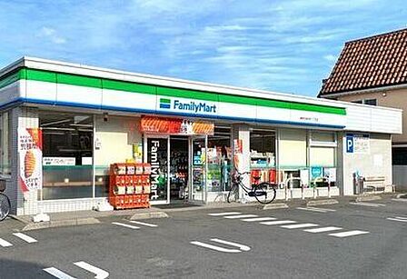 ファミリーマート 練馬石神井町8丁目店 960m