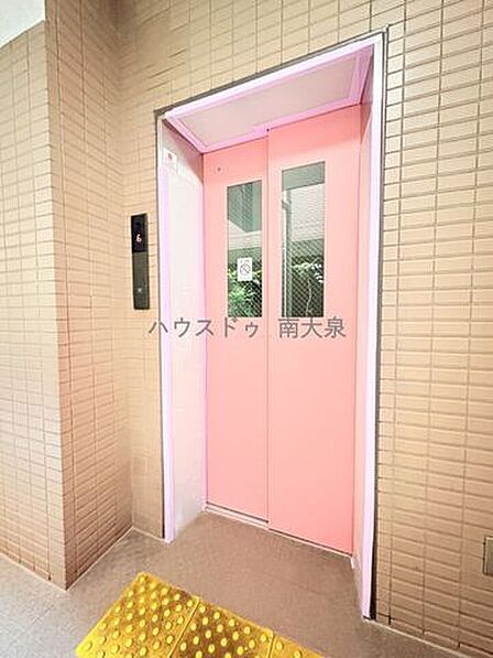 エレベータ