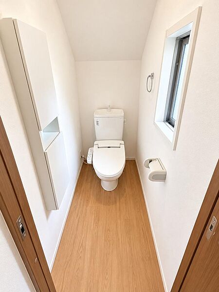 トイレを拡大表示