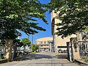 京都市立花山中学校 810m