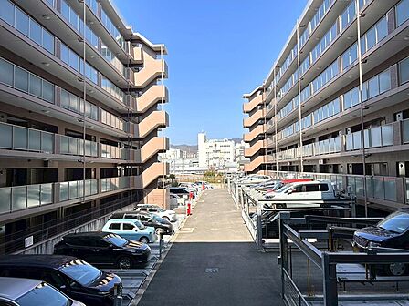 駐車場(高さ1550mmまで):4,000円~8,000円/月 ※最新の状況はお問い合わせください