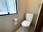 2Ｆトイレ！1Ｆにもトイレございます♪