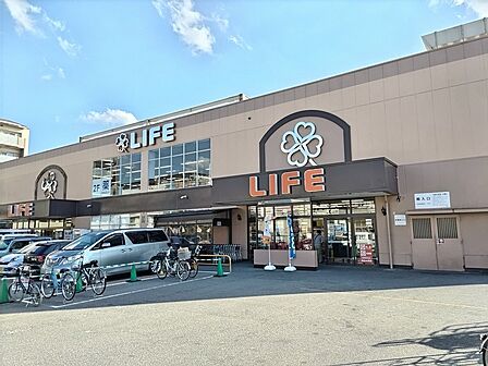 ライフ伏見深草店