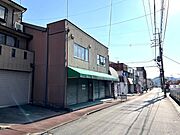 京阪バス「花山稲荷」バス停より徒歩4分！