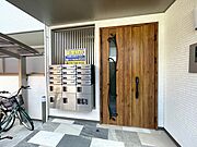 宅配ボックス付きですので、いつでもお荷物のお受取り可能です♪