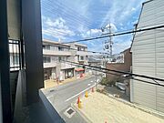 バルコニーからの眺望！陽当たり・通風良好です♪