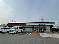 ファミリーマー...
