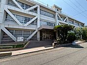 貝塚市立北小学校 660m