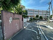大阪狭山市立西小学校（553m）