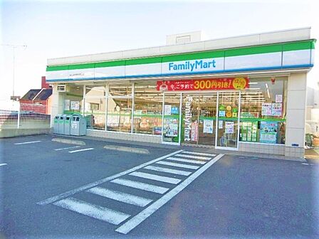 ちょっとしたお買い物がしたいって時に、近くにコンビニがあると便利ですよね。