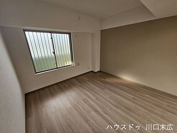 洋室を拡大表示