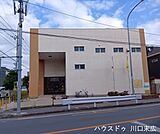 川口市立青木公民館ホールや会議室を備え地域のサークル活動や会合など多目的に利用できる交流拠点です。様々な講座も開催されており、世代を超えた地域のつながりを育む温かい場所です（9:00～21:00※…
