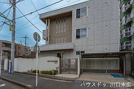 彩の実保育園共育(ともいく)を理念に掲げ、ご家庭と保育園が一緒に子育てを支えるアットホームな場。セキュリティはオートロック+セコムで安全性も高く、きめ細やかな保育と四季折々の行事が子供たちの成長を…