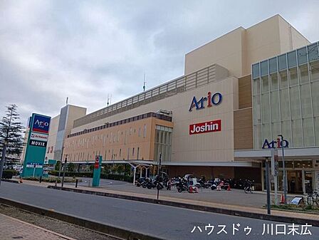 アリオ川口日用品からファッション、映画館まで揃う大型商業施設です。毎日の買い物から休日のレジャーまで身近で完結し、暮らしの利便性が格段に向上します(10:00~21:00)。 970m