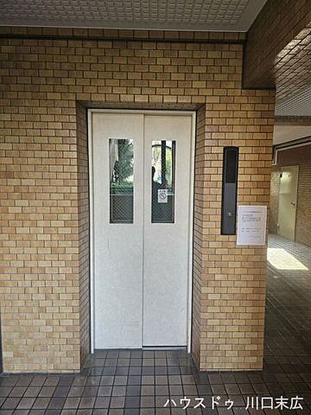 エレベータ