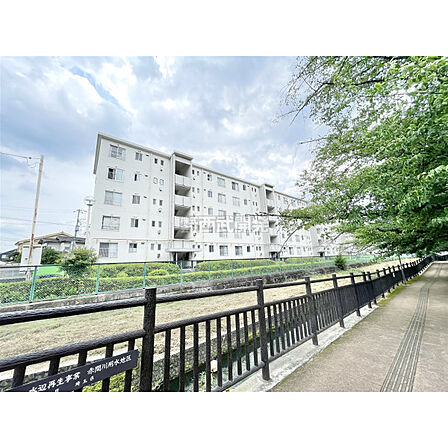 開放感と陽当りに恵まれた物件です