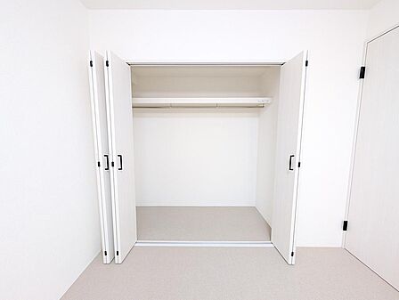 建具、枕棚、ハンガーパイプ交換!