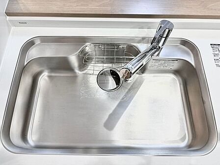清潔感と使いやすさを兼ね備えたシンク