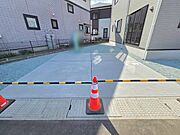 駐車スペースは土間打ちされています+＊