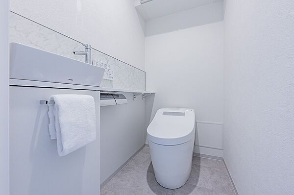 トイレを拡大表示