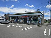 ファミリーマート 一宮浅井大野店 880m